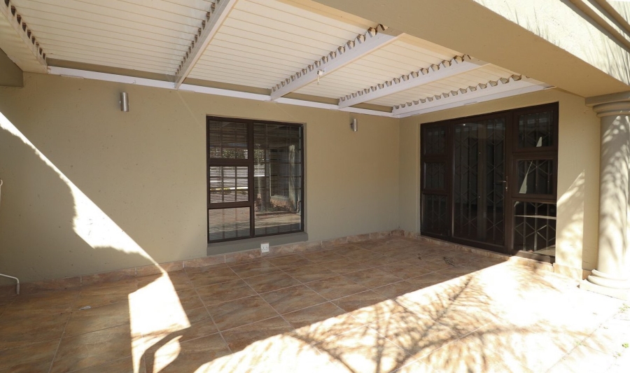 To Let 2 Bedroom Property for Rent in Flamwood North West